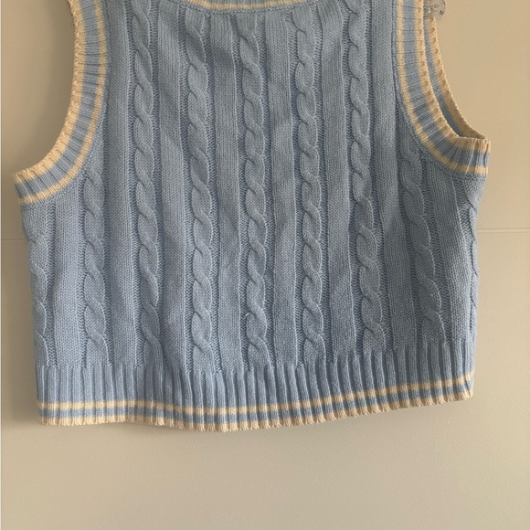 Blue Cable Knit Crop Top - Picture 2 of 2